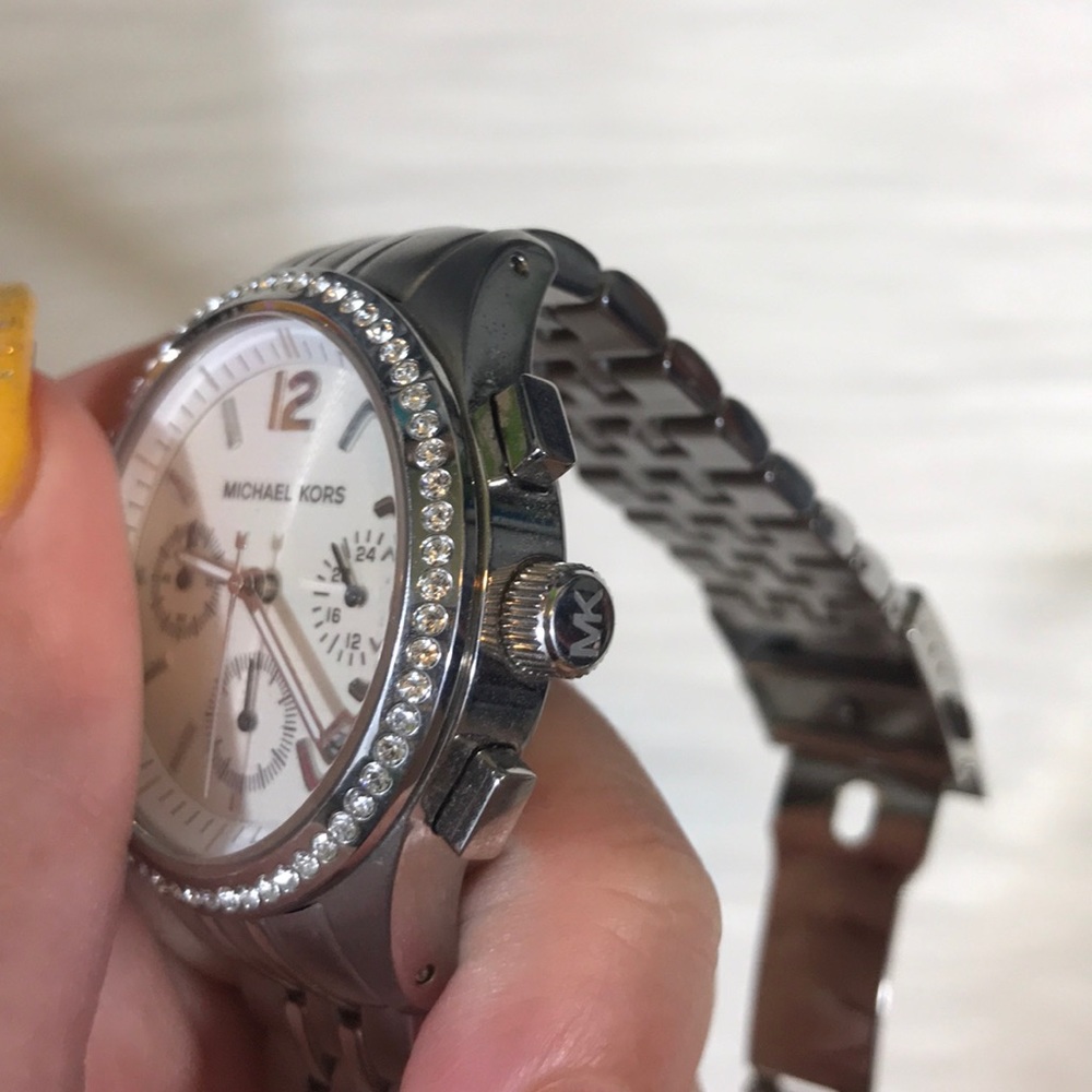 Michael Kors Rhinestone Watch - Picture 6 of 6